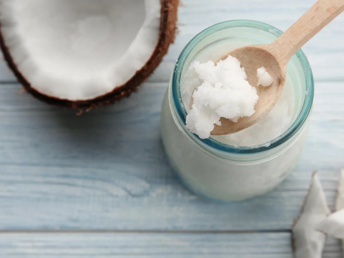 10 Uses of Coconut Oil in Household Management