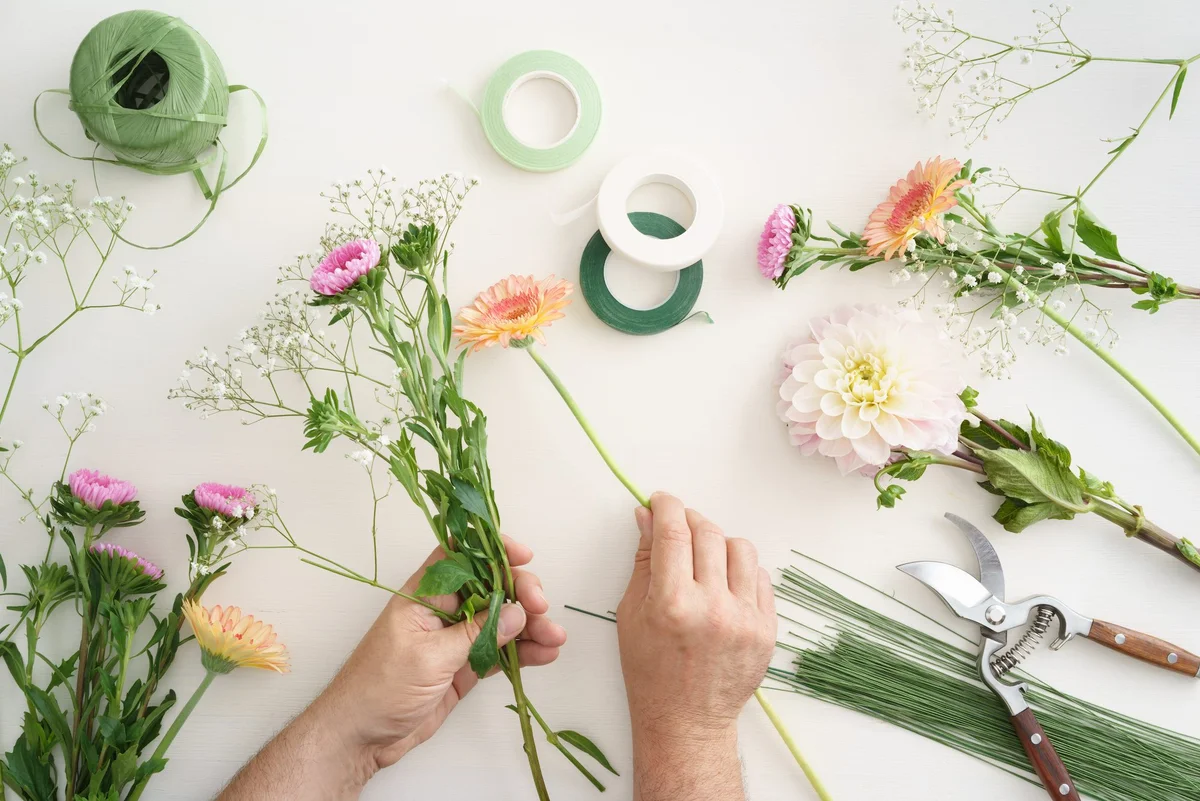 Creating a Beautiful DIY Flower Bouquet in 6 Easy Steps