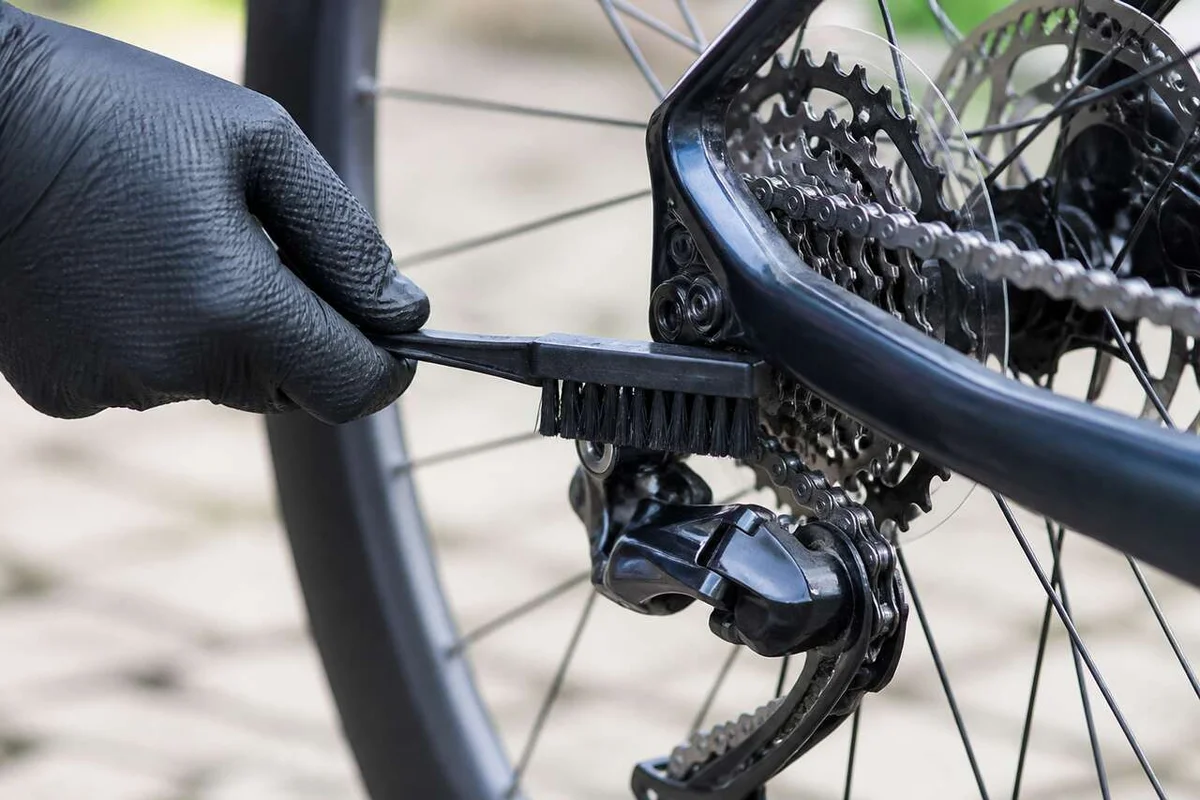 How to Clean Your Bike Chain: A Comprehensive Guide for Optimal Transmission