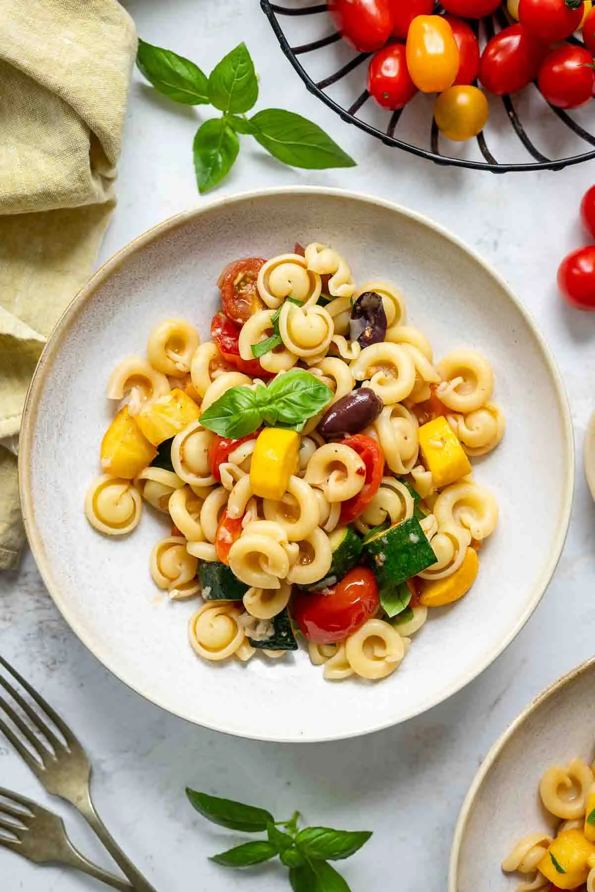 Delicious Zucchini and Tomato Pasta Recipe