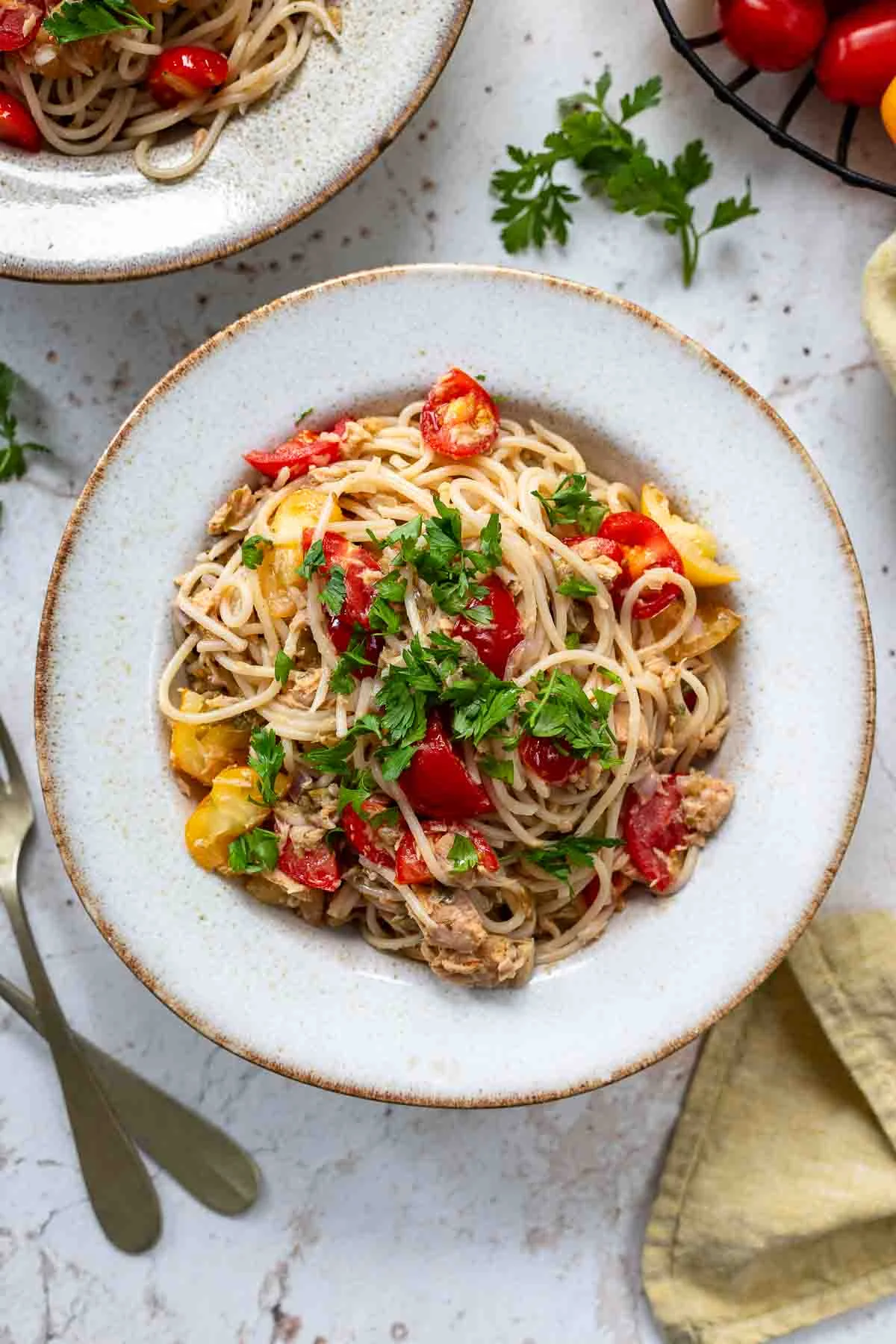 Quick and Easy Spaghetti with Tuna and Capers Recipe
